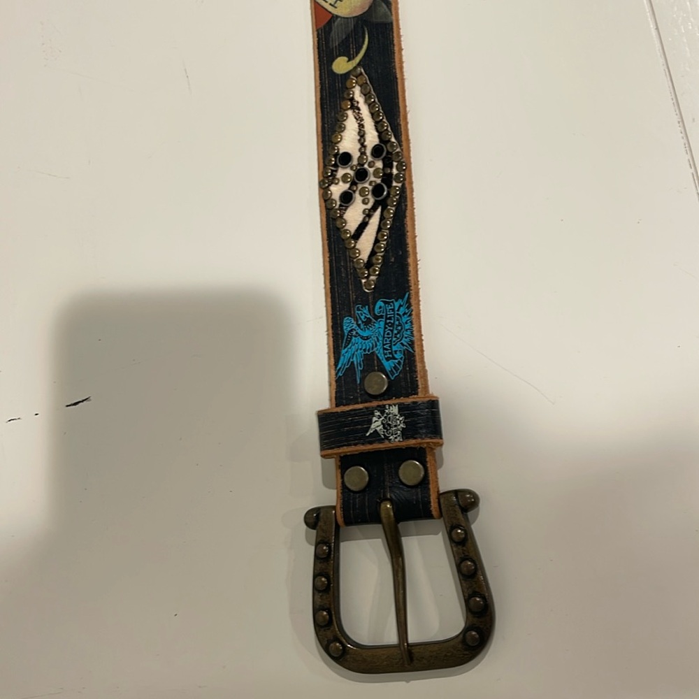 Ed hardy belt size Small - only worn a few times